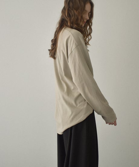nh-tops-02565　オーバーサイズ ロングスリーブTシャツ　ホワイト　ベージュ　チャコール　ブラック