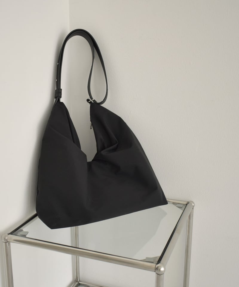 bag2-02648 タックデザイン 撥水 ナイロン ビッグトートバッグ