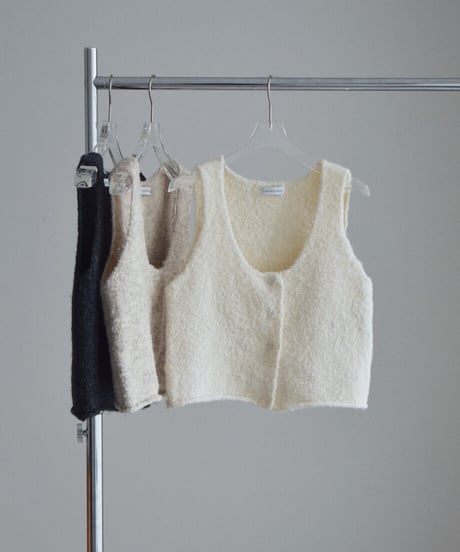 knit-02387　ブークレ ニット ベスト　エクリュ　ベージュ　チャコール