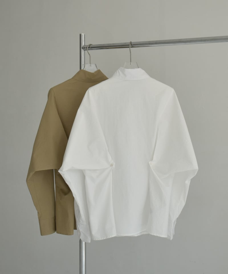 tops-02529 バックボタンデザインシャツ ホワイト ベージュ | L