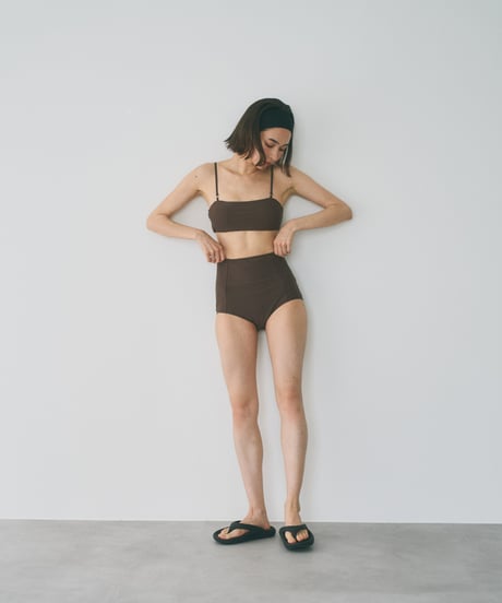 swim-02469　ギャザーデザイン ラッシュガード付き ビキニ  3点セット　ブラウン