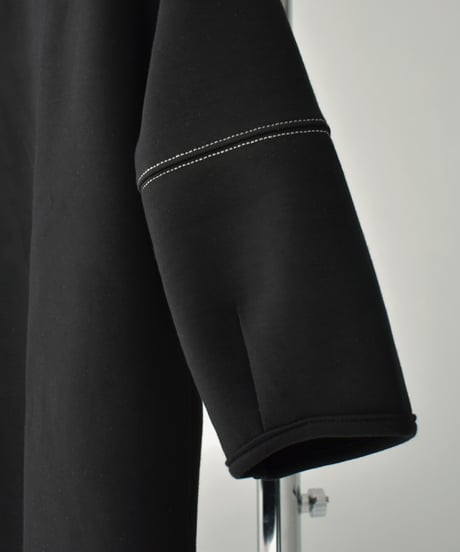 tops-02474　ステッチデザイン ダンボール プルオーバー　ホワイト　ブラック