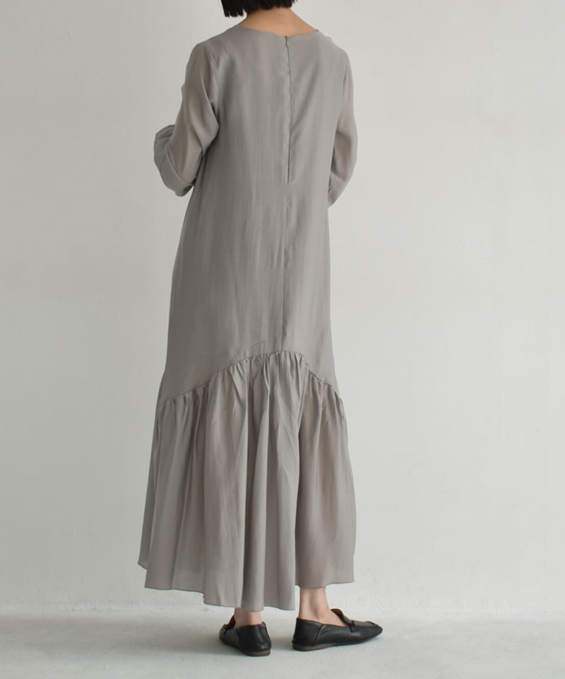 Curensology ギャザーロングワンピース グレー onepiece-02088 ギャザーVネックワンピース エクリュ グレー | L a v i