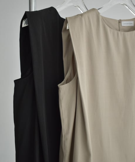 tops-12013　ショルダータック ノースリーブ トップス 《セットアップ可能》　モカベージュ　ブラック