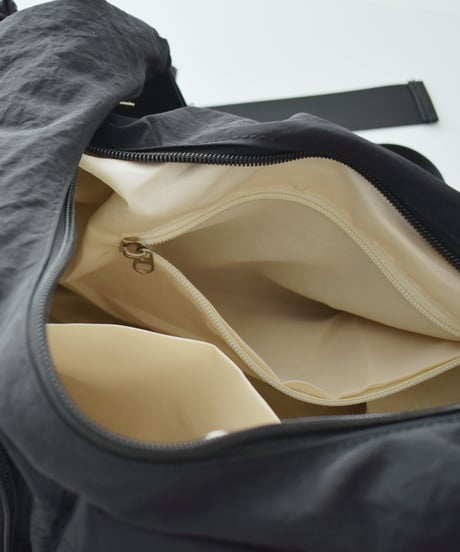 nh-bag2-02675　撥水 ユーティリティ ナイロン ショルダーバッグ　エクリュ　ブラック