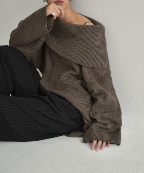 knit-02299　オフショルダー オーバー ニット　モカ　ブラック