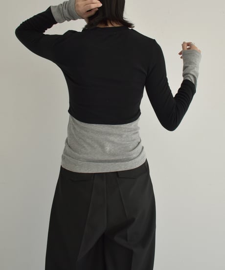 tops-02457　バイカラー フェイク レイヤード トップス　カーキ　ブラック