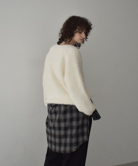 knit-02354  キーネック ボア ニット　オフホワイト　グレー　ダークグレー