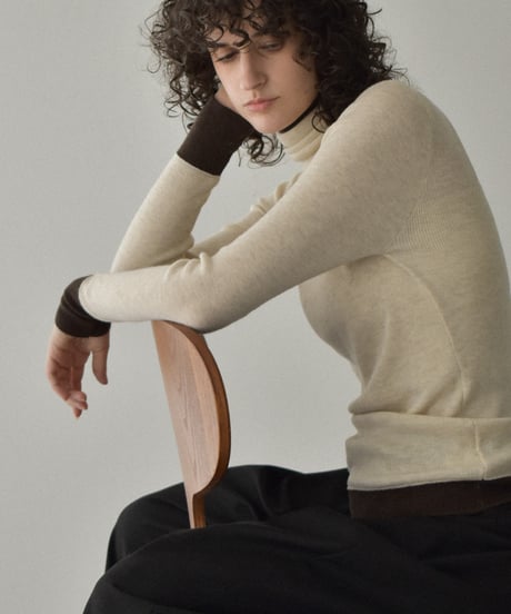 nh-knit-02366　バイカラー タートル ニット　ベージュ　ブラウン　チャコール