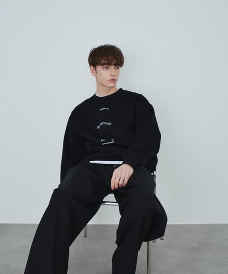 【UNISEX】 tops-02590　"SOT SO FAR"  ロゴ プルオーバー　グレー　ブラック