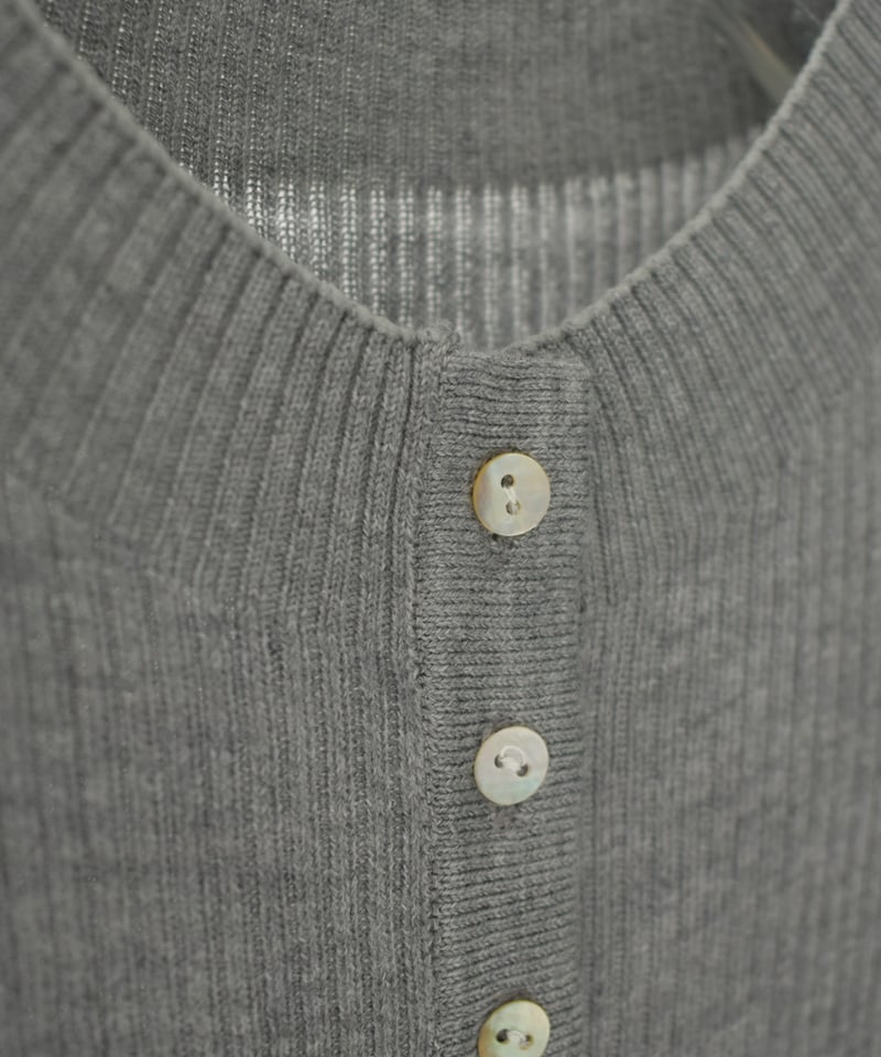 グレーのニットカーディガン サイズ2 knit-02347 シェルボタン リブ ニット カーディガン グレー ネイビー