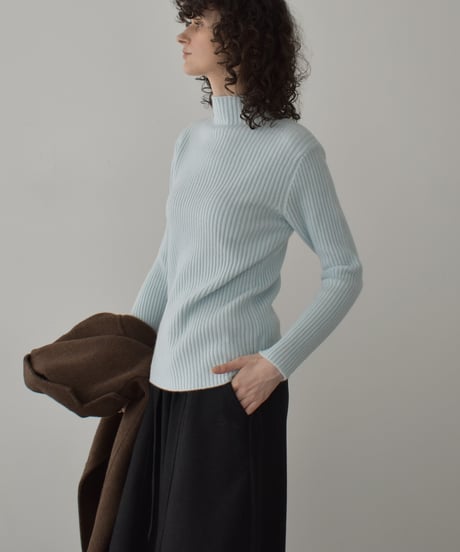 knit-02358　リブ ハイネック ニット トップス　オフホワイト　アイスブルー　グレー　ブラウン　ブラック