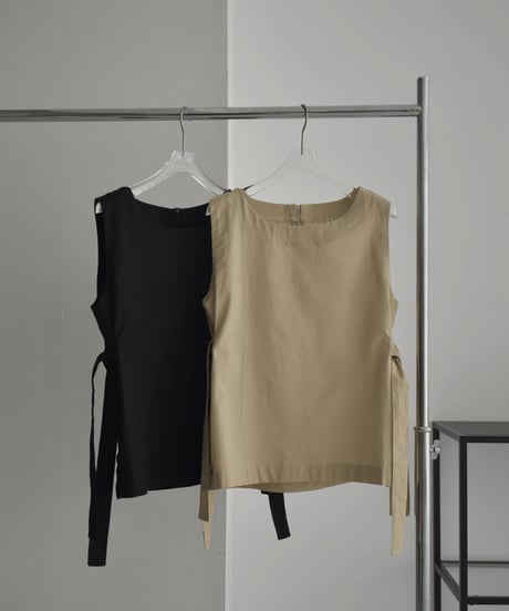 tops-02499　サイドリボン ノースリーブ トップス　ベージュ　ブラック