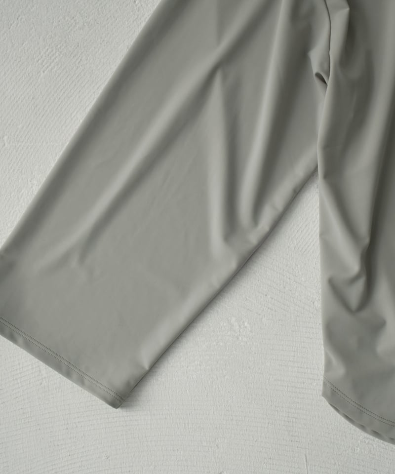 【超美品】LavishGate ラッシュガード　グレー　ボートネック swim-07002 ボートネック ラッシュガード グレー ブラック | L