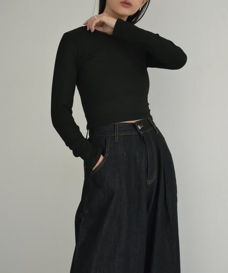 nh-tops-02463　バックオープン フィット トップス　ホワイト　アイボリー　チャコール　ブラック