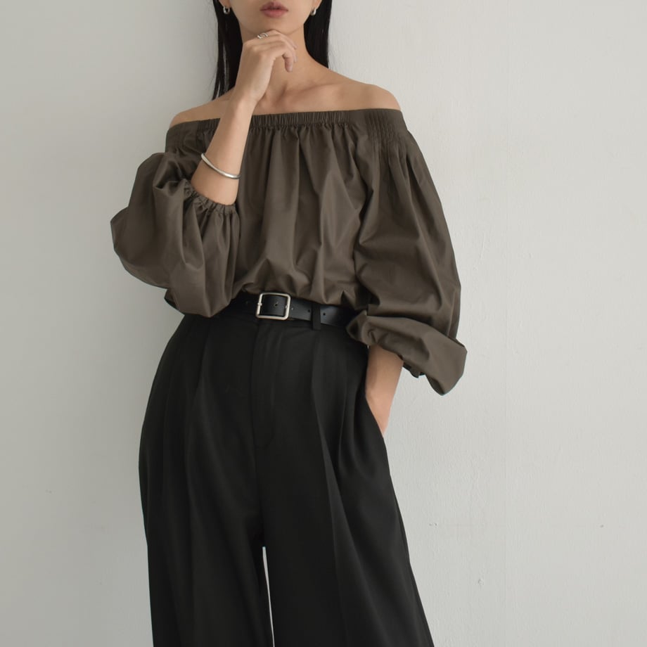 Bibiy. MAGNOLIA TOP オフショルダーブラウス MAGNOLIA TOP オフショルダーブラウス ビビィ - メルカリ