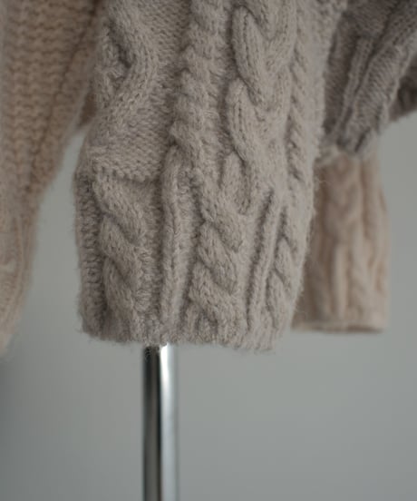 knit-02214　パネルケーブルニット　エクリュ　グレージュ