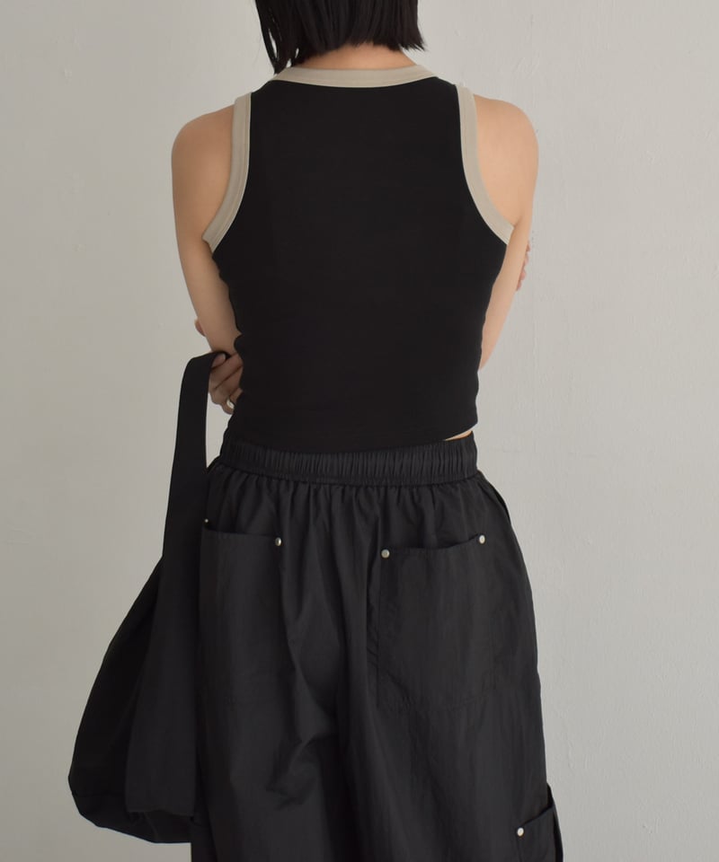 nh-tops-02561 バイカラー クロップド タンクトップ カーキベージュ