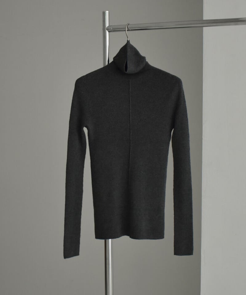 knit-02243 センターシーム リブタートルニット エクリュ グレー