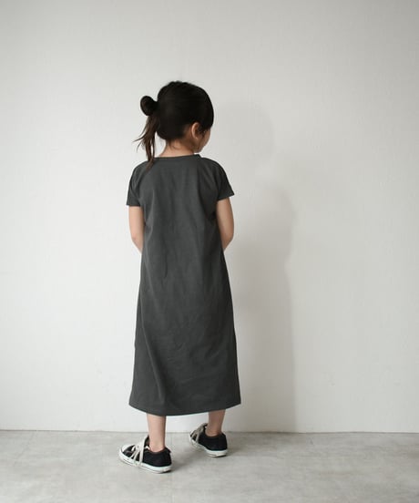 nh-kidsonepiece-04001　日本製　キッズ　スリットスリーブ　Ｔシャツワンピース　チャコール　ピスタチオ　110cm　120cm　130cm