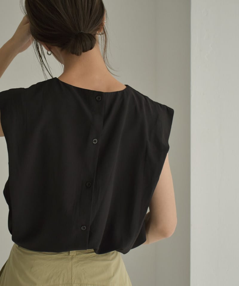 極美品✨ADORE タックスリーブブラウス ブラック 綿100% 日本製 洗える tops-02414 タックスリーブ バックボタン ブラウス ベージュ