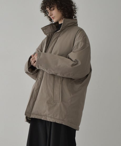 outer-02096　スタンドカラー ボリューム ダウン コート