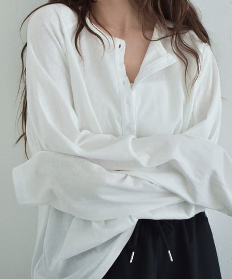 tops-02601　ヘンリーネック ロングTシャツ　ホワイト