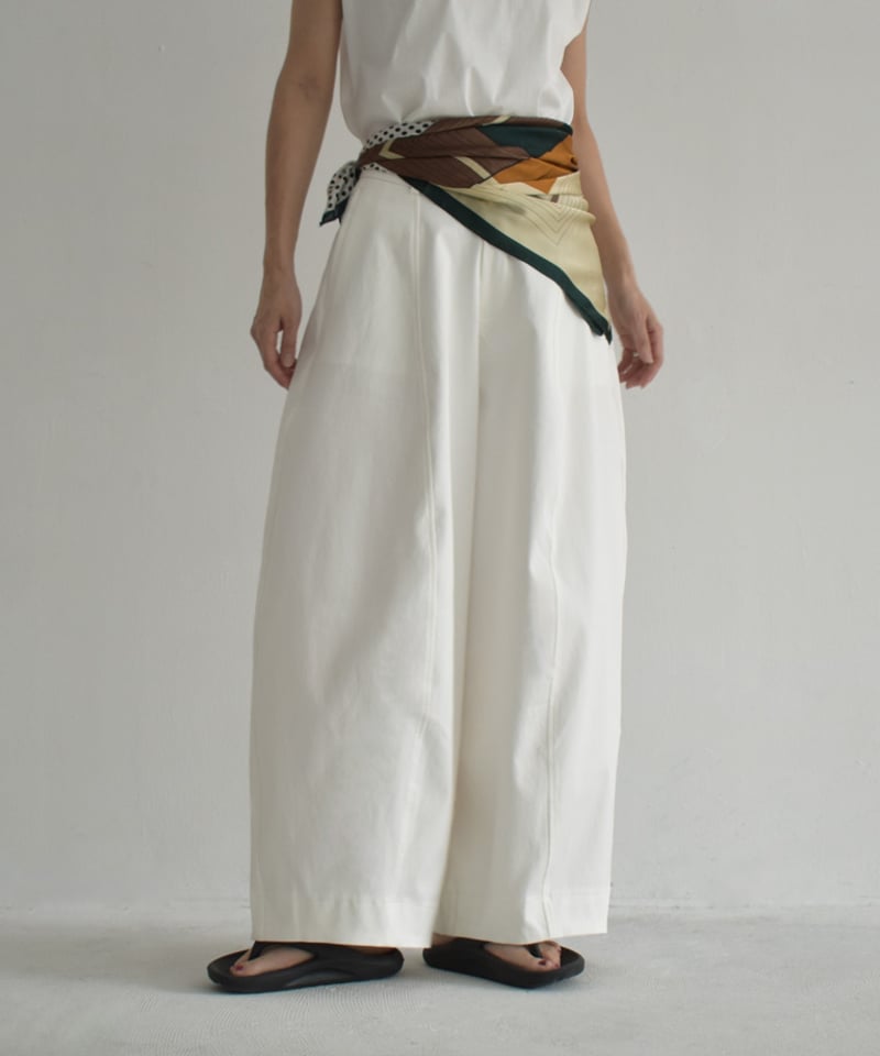 bottoms-02286 コクーンワイドパンツ ホワイト モカグレージュ