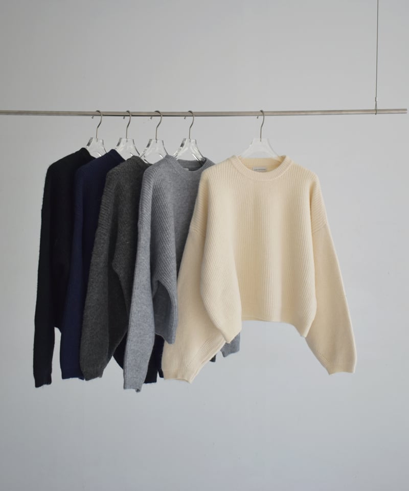 2023AW【定価12,100円】ボリュームスリーブニットプルオーバー 美品 moment+ ニット セーター 「累計販売枚数2万枚突破！」12G ボトル