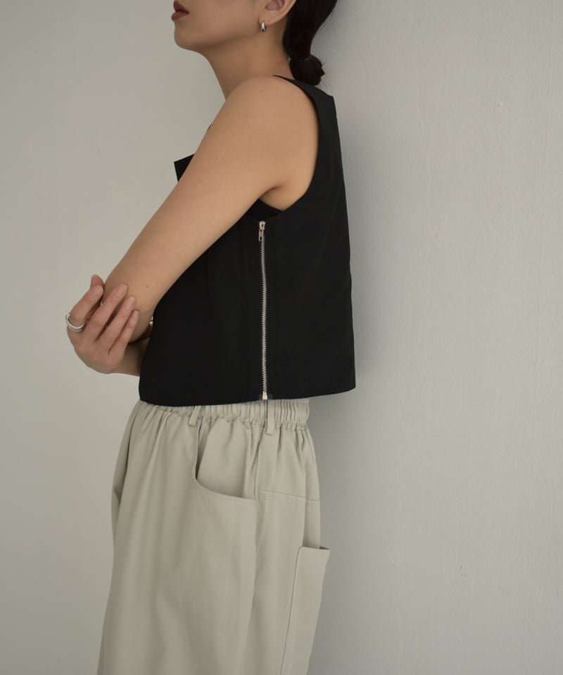 recto ノースリーブトップス　ブラック 予約]サテンドロストノースリーブブラウス/ブラック – Lumier