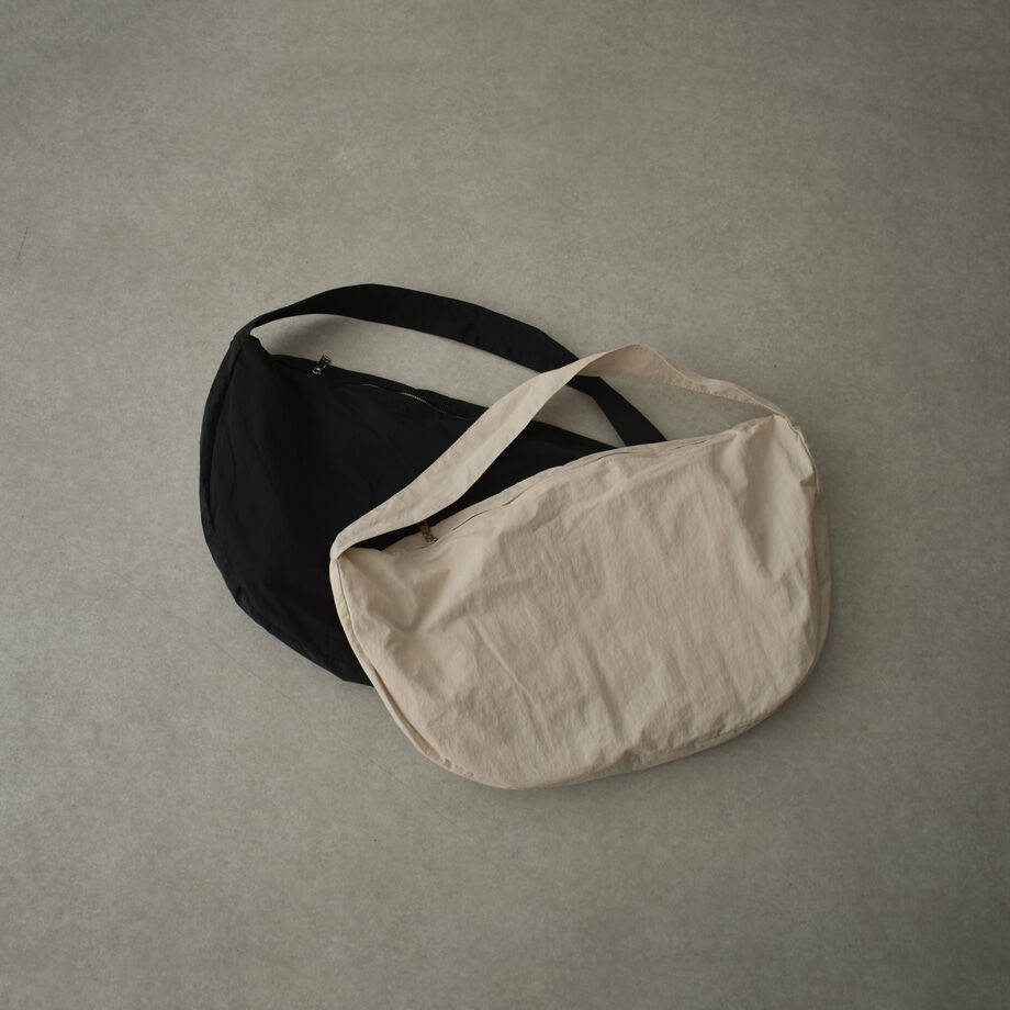 mb-bag2-02622 撥水 ナイロンビッグショルダーバッグ グレージュ mb-bag2-02622 撥水 ナイロンビッグショルダーバッグ グレージュ