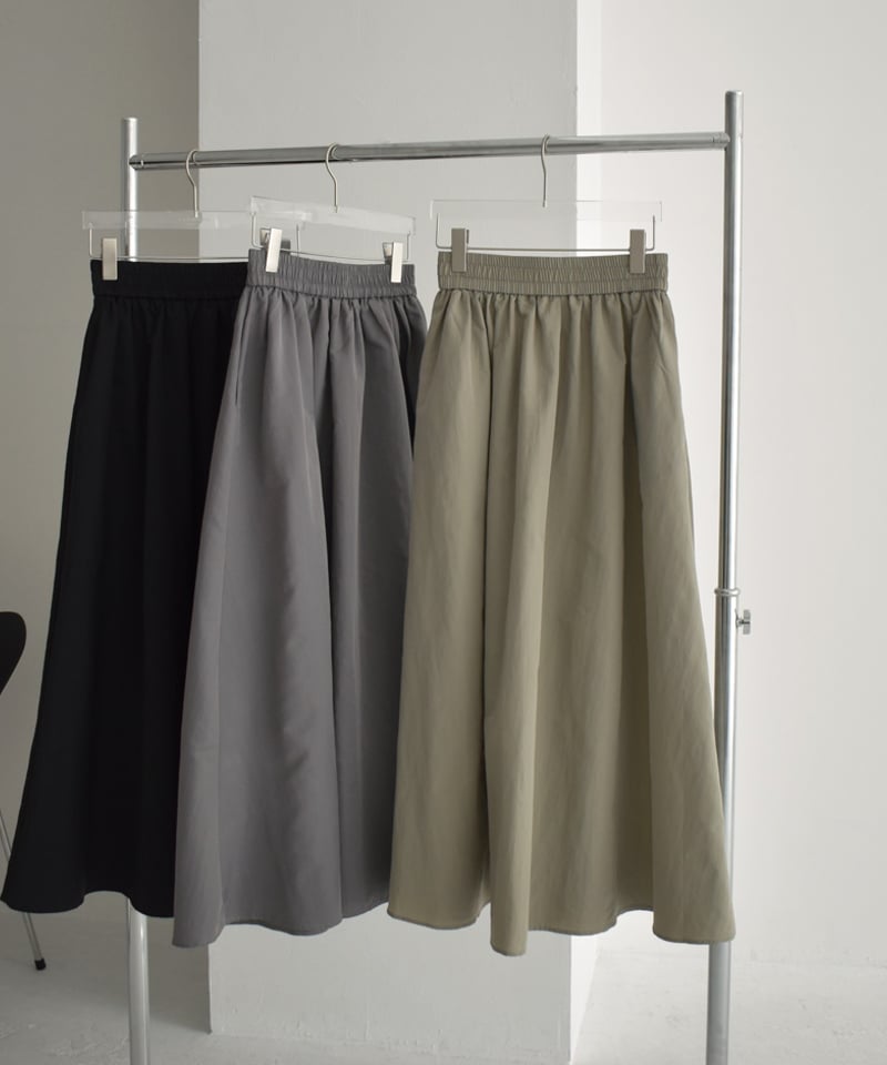 bottoms-02226 ナイロン ギャザー ボリューム スカート グレージュ