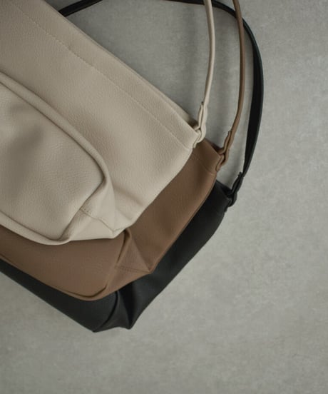 bag2-02610　ワンハンドルバケットバッグ　エクリュ　モカ　ブラック