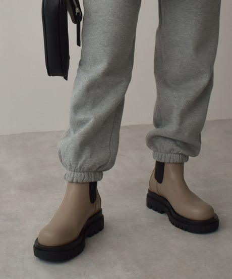 shoes-02144　トラックソール　サイドゴアブーツ　エクリュ　グレージュ　ダークブラウン