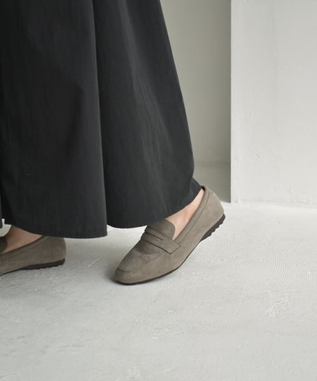 shoes-02145　クッション仕様　スエードローファー　グレージュ　ブラック