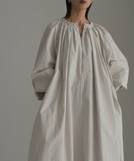 onepiece-12011　ジップギャザー バルーン ワンピース　グレージュ