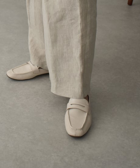 shoes-02150　クッション仕様　ローファーサンダル　エクリュ　ブラック