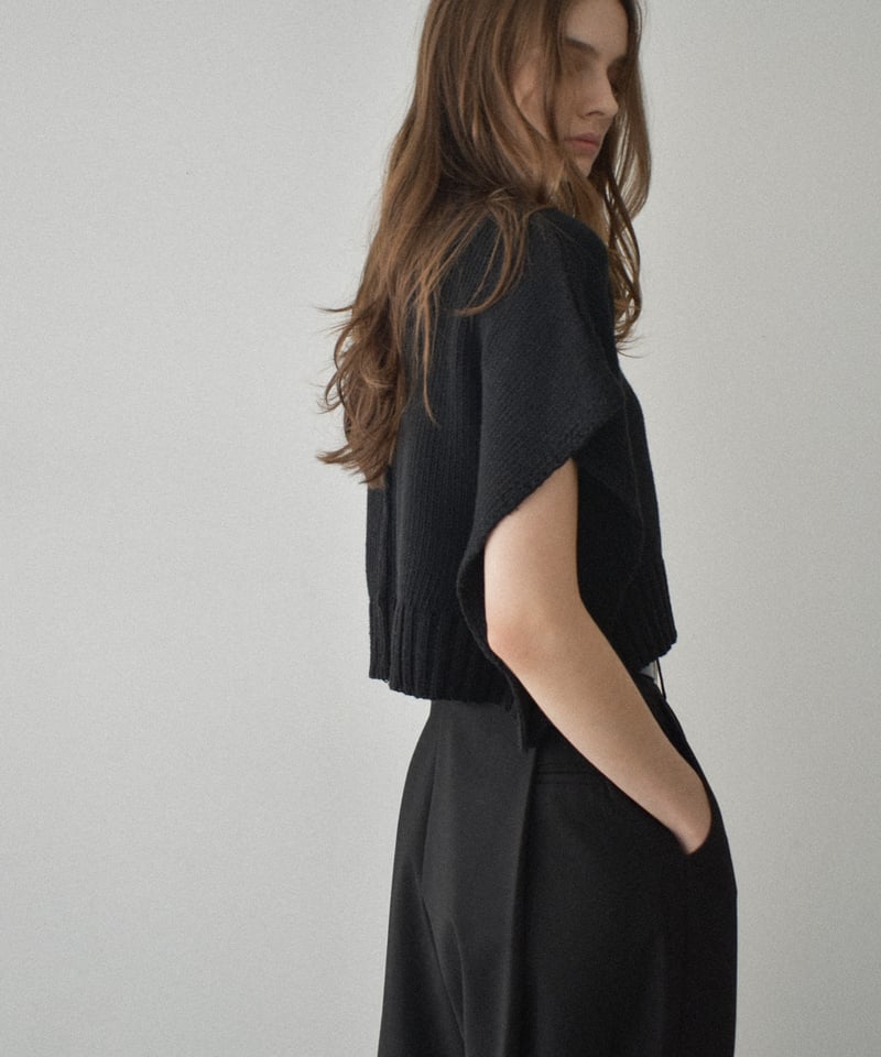 knit-02335 フレンチスリーブ クロップドニット ライトベージュ