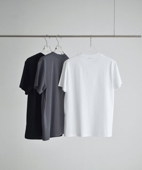 nh-tops-02621　テキスト ロゴ Tシャツ　ホワイト　チャコール　ブラック