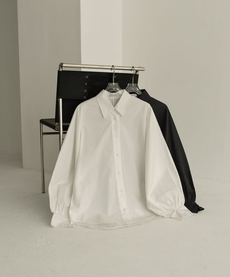 tops-02384 ドルマンスリーブギャザーシャツ ホワイト ブラック | L