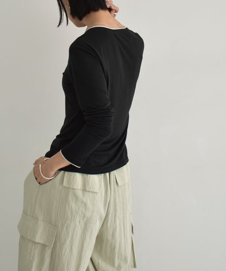nh-tops-02541　スナップボタン プルオーバー　ベージュ　ブラック