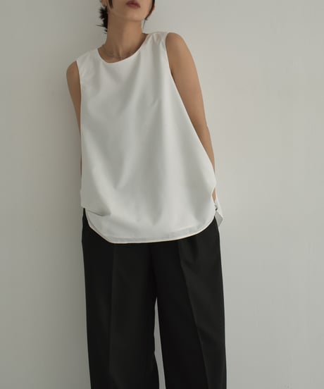 tops-02480　バックツイストノースリーブ　ホワイト　ブラック