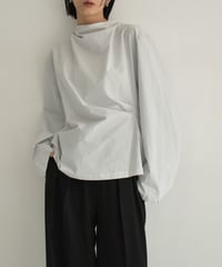 tops-02526　ドレープネックブラウス　ホワイト　グレー