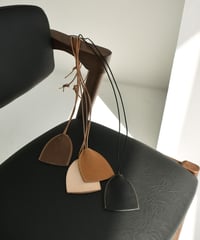 mb-necklace2-02068　牛革　レザーキークロシェットネックレス　ブラック　ヌメ　キャメル　ダークブラウン　☆WA04