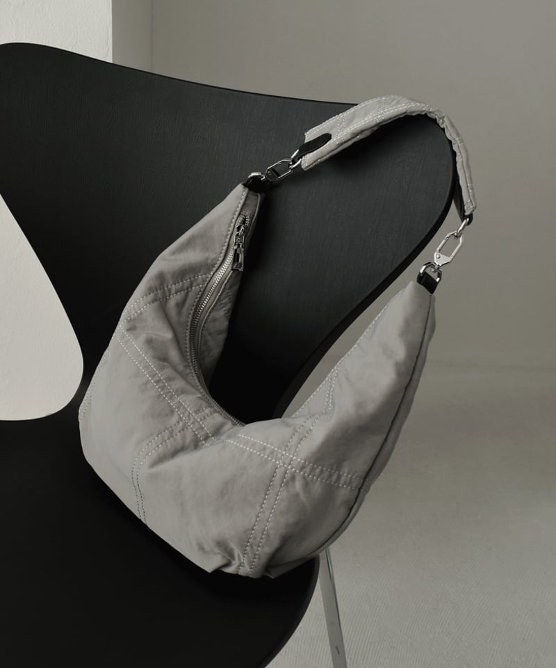 nh-bag2-02638 ステッチ ナイロン ショルダーバッグ ホワイト