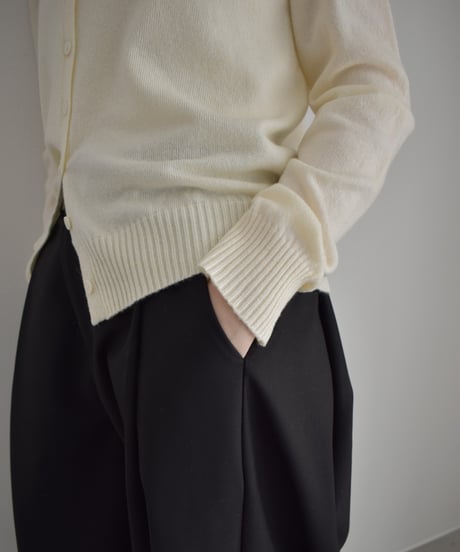 knit-02372　クルーネック コンパクト ニット カーディガン　オフホワイト　イエロー　ピンク　ブルー　グレー　ブラック
