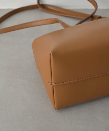 bag2-02671　マグネット ショルダーバッグ　キャメル　ブラウン　ブラック
