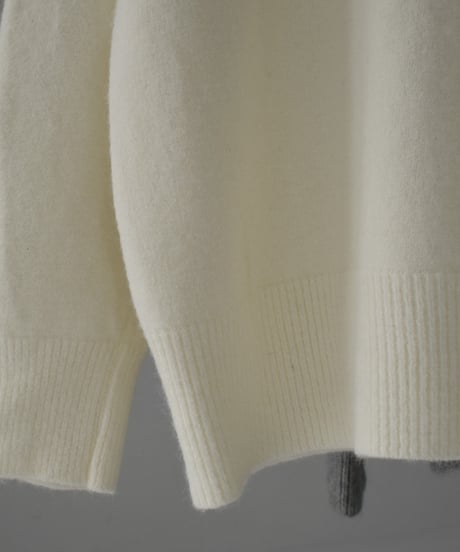 knit-02360　クルーネック ニット プルオーバー　オフホワイト　グレー