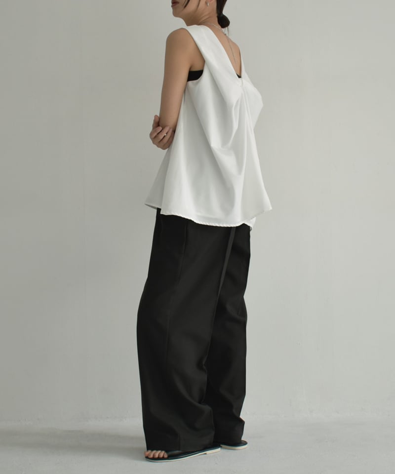 tops-02480 バックツイストノースリーブ ホワイト ブラック | L