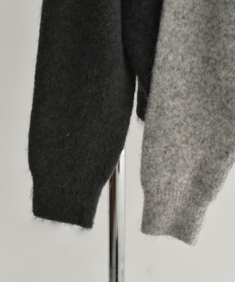 knit-02352　クルーネックニットカーディガン　ライトグレー　チャコール